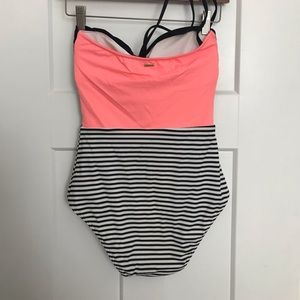 VS Color Block & Stripes Swimsuit